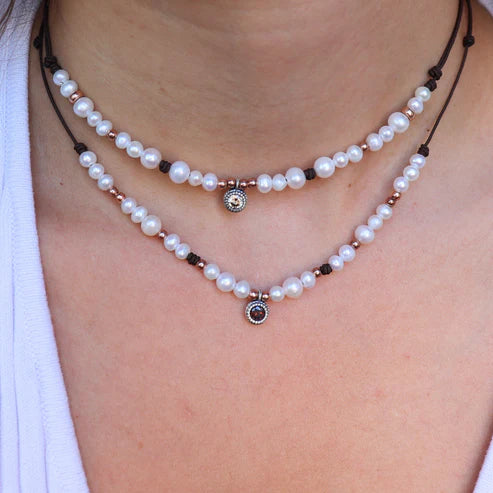PEARLS AND CAVA NECKLACE (Stock)
