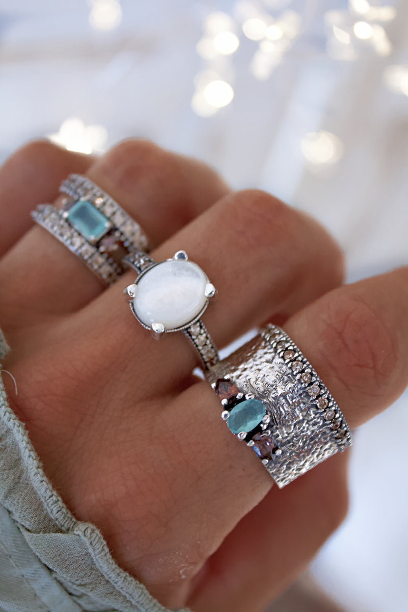 CHALCEDONY BAGUETTE RING