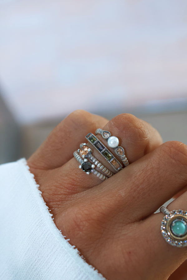 PEARL AND CAVA RING (Stock)