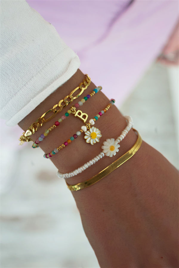 DAISY AND PEARLS BRACELET